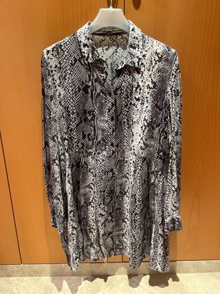 Vestido estampado serpiente