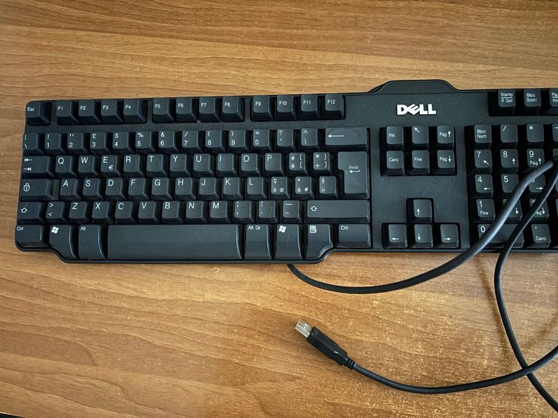 Teclado Dell RT7D50