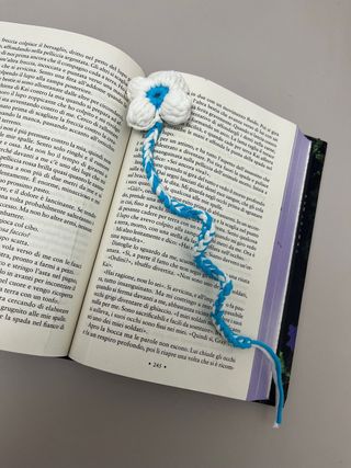 Segnalibro uncinetto fiore