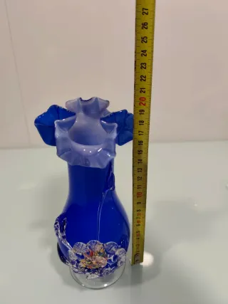 Jarrón azul cristal con borde ondulado