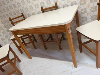 Conjunto mesa cocina y 6 sillas madera
