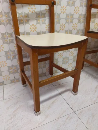Conjunto mesa cocina y 6 sillas madera