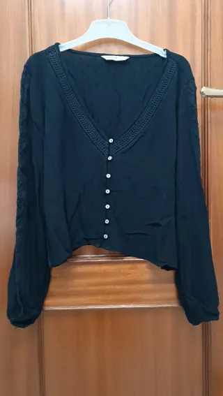 Blusa Negra Stradivarius