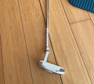 Bolsa de golf TaylorMade roja / blanca-palos-carro