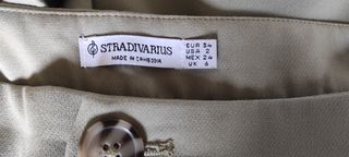 Pantalón verde Stradivarius