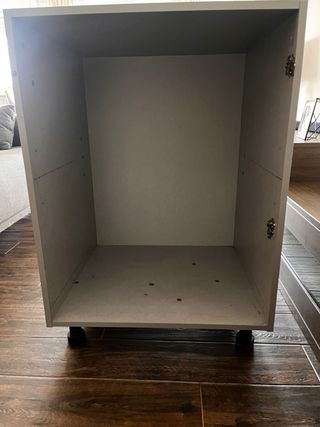 Mueble con Cajones Blum LEGRABOX y puerta blanca