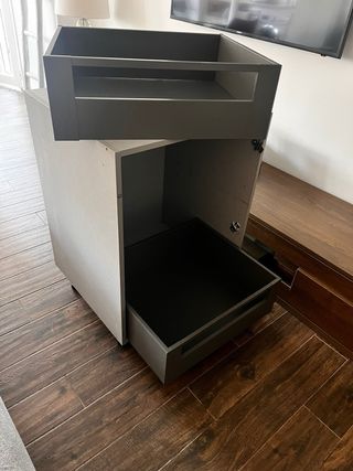 Mueble con Cajones Blum LEGRABOX y puerta blanca