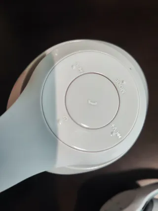 Auriculares Bluetooth Inalámbricos Blancos y Grise