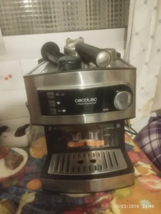 Cafetera Cecotec Power Espresso 20