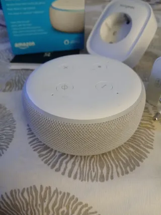 Amazon Echo Dot sin usar
