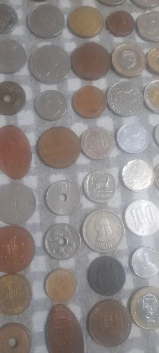 Lote 129 monedas antiguas diferentes años y países