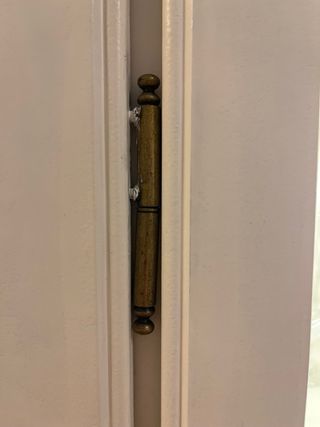 Vitrina madera 4 cajones 3 puertas