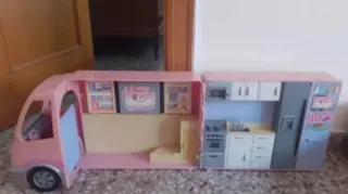 Caravana Barbie rosa
