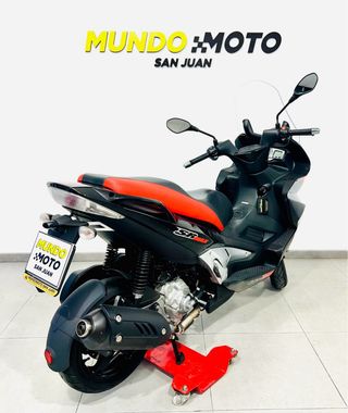 APRILIA SR MAX 300i