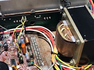 Receptor Estéreo Marantz 1530 AM/FM