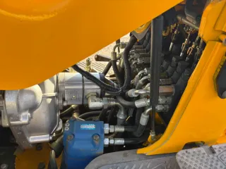 Mini excavadora JCB 8008 CTS