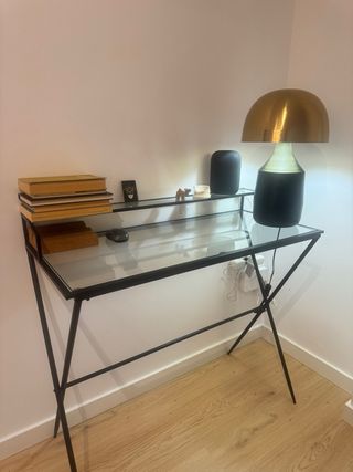 Escritorio cristal y metal negro