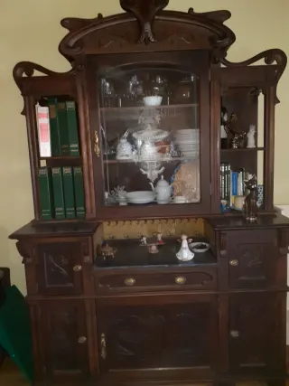 Mueble antiguo madera y mármol