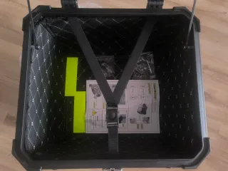 Top Case Aluminio 55L Negro.