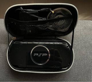 PSP + Funda + 2 Juegos