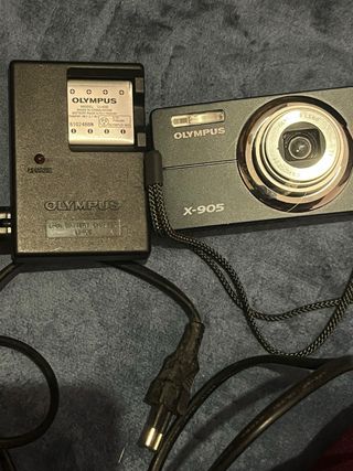 Olympus X-905 Cámara Digital Negra