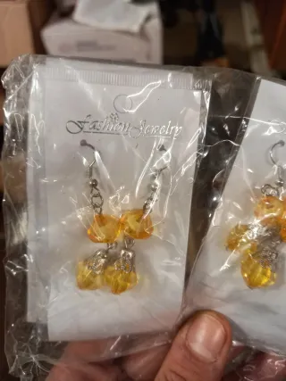 Lotto bigiotteria orecchini 0,40 CENTESIMI