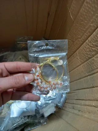 Lotto bigiotteria orecchini 0,40 CENTESIMI