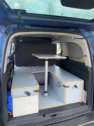 Furgoneta camperizada techo elevable