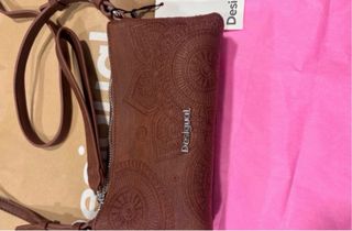 Bolso bandolera Desigual marrón