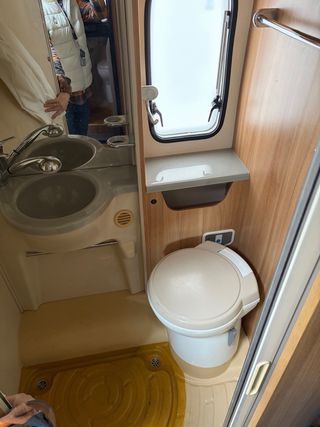 Challenger genesis 56 perfilada