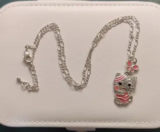 Collar y pulsera de Hello Kitty