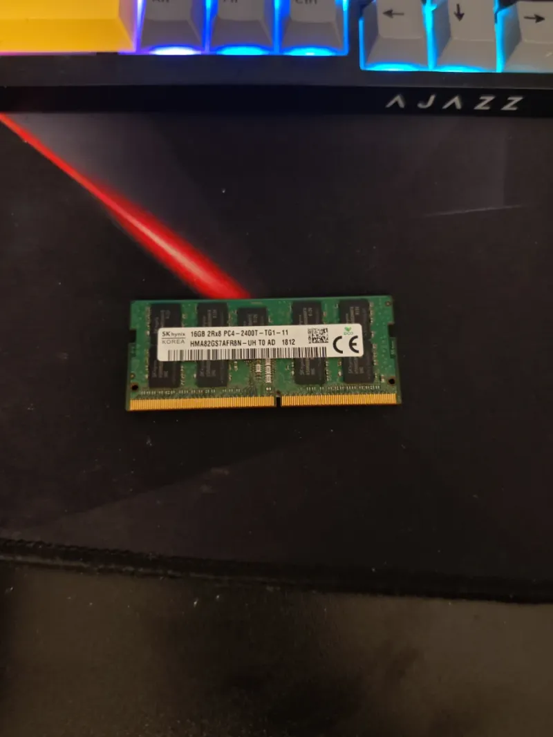 SK hynix 16GB DDR4 2400MHz SO-DIMM