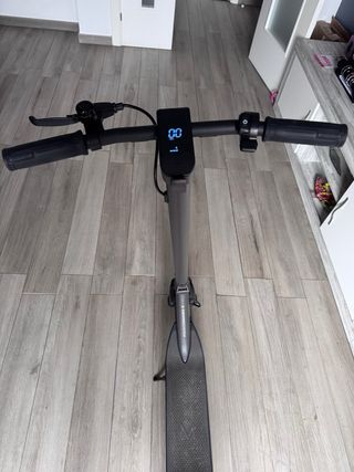 Patinete Eléctrico Amarillo y Negro