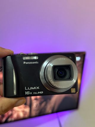 Cámara Panasonic Lumix 16x Full HD