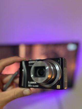 Cámara Panasonic Lumix 16x Full HD