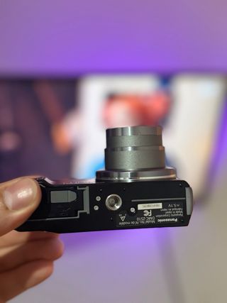 Cámara Panasonic Lumix 16x Full HD