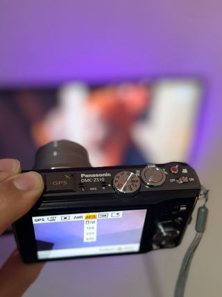 Cámara Panasonic Lumix 16x Full HD