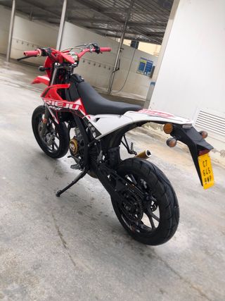 Rieju MRT 50 2T 2022 Supermotard
