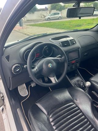 Alfa Romeo 147 3.2 GTA