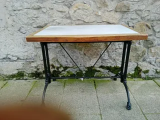 Mesa Bistró Antigua Forja y Mármol Art Nouveau.