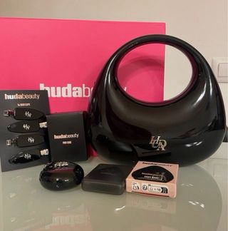 Lote Huda Beauty Negro y Rosa