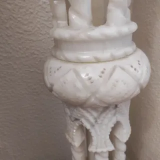 Columna decorativa de mármol