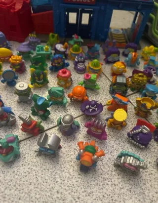 Super Zings Set Barco Pirata y Figuras