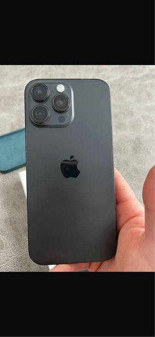 iPhone 16 Pro Max Negro