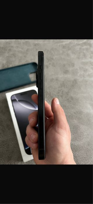 iPhone 16 Pro Max Negro