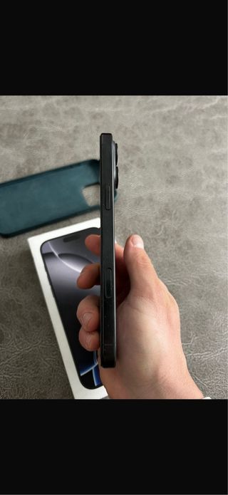 iPhone 16 Pro Max Negro