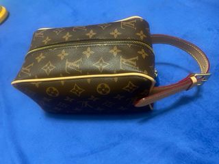 Neceser Louis Vuitton Marrón y Beige