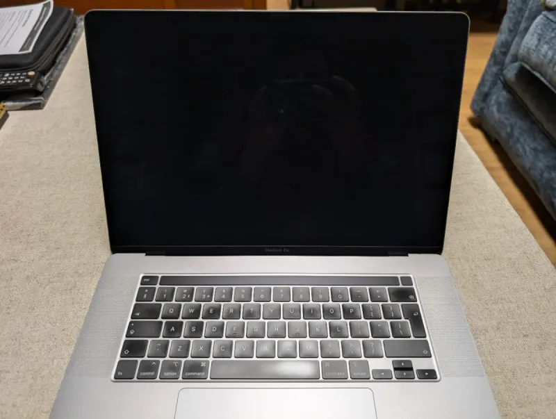 MacBook Pro 16 2019 i9 64GB