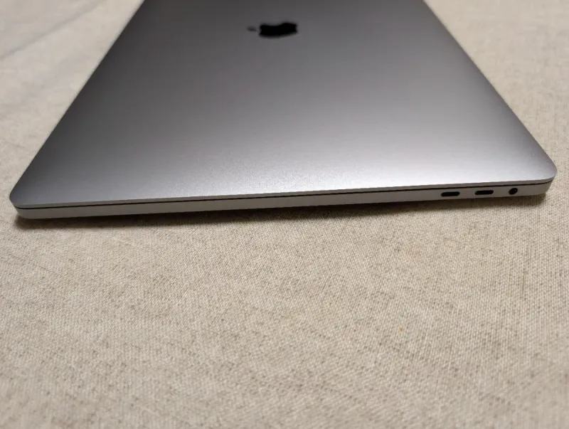 MacBook Pro 16 2019 i9 64GB afbeelding 7