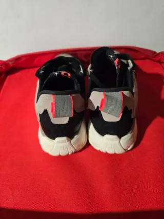 Jordan Delta 2 Gris/Rojo